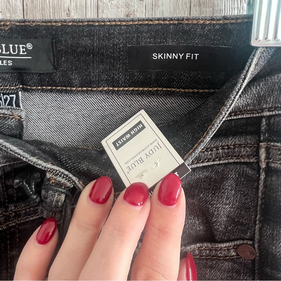Judy Blue High Waist Dark Gray Skinny Jeans Denim Concert Womens 5 27 - Picture 4 of 4